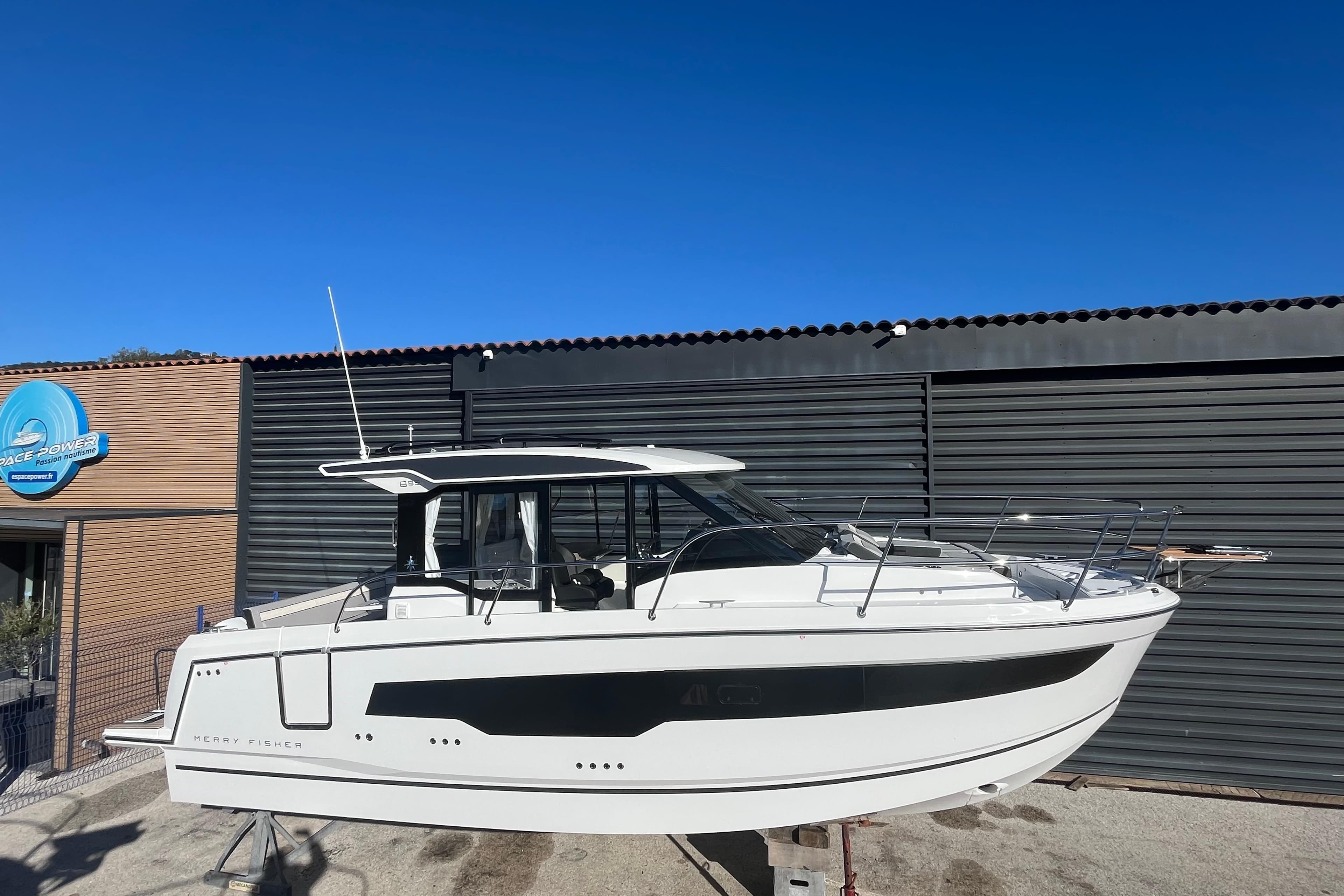 2026 Jeanneau Merry Fisher 895