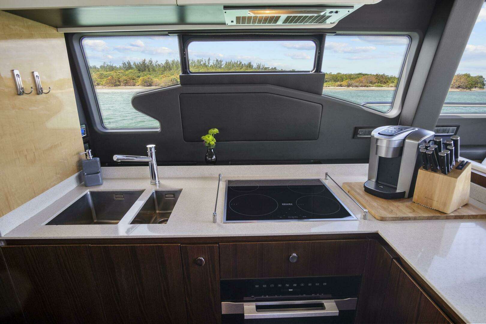2017 Azimut 72 Flybridge - Image 31