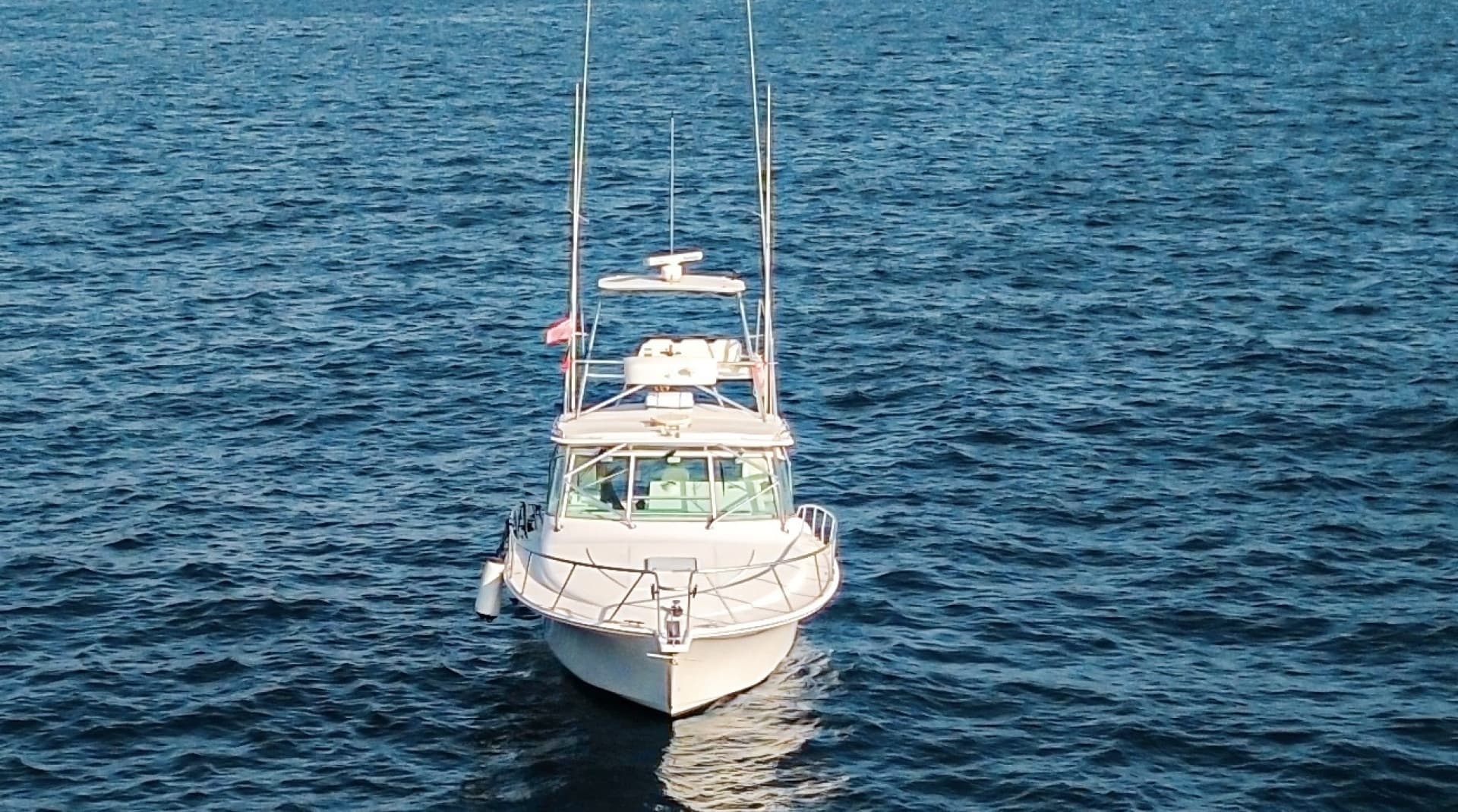 2005 Cabo 40 Hardtop Express - Image 14