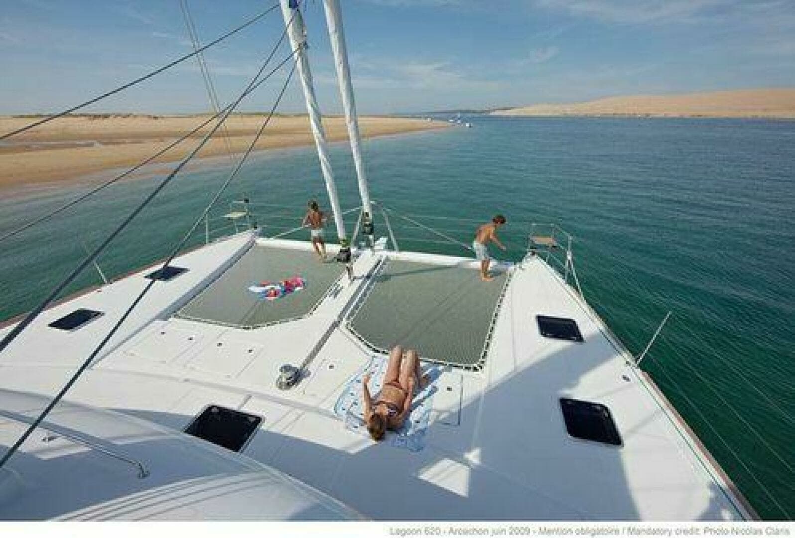2015 Lagoon 620 - Image 3