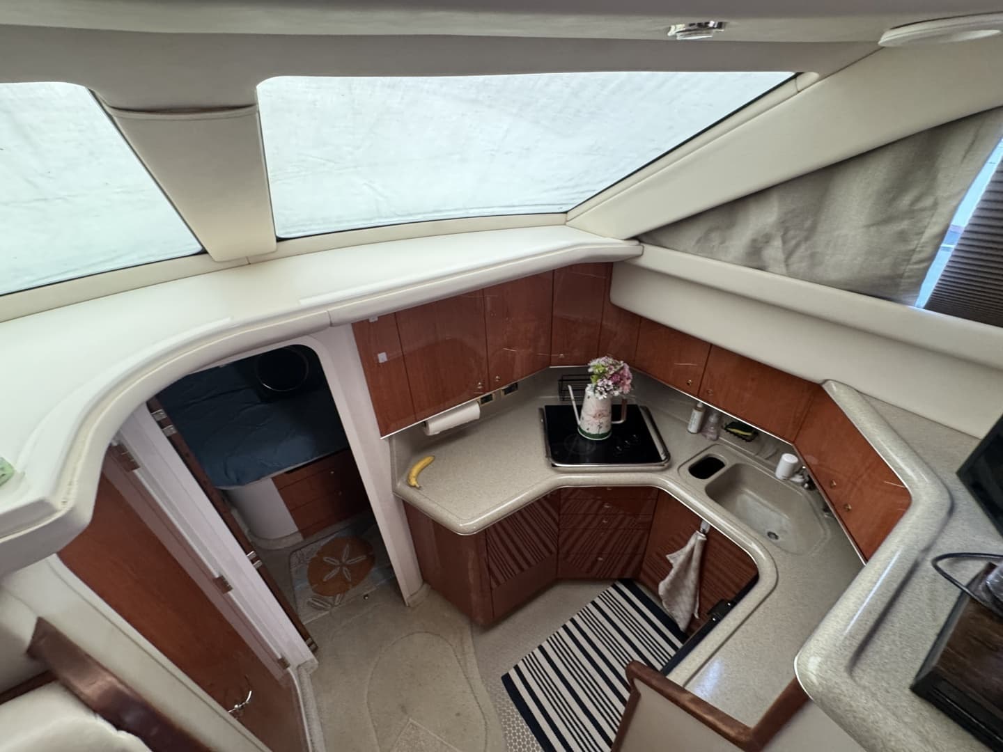 2001 Sea Ray 380 Aft Cabin - Image 44