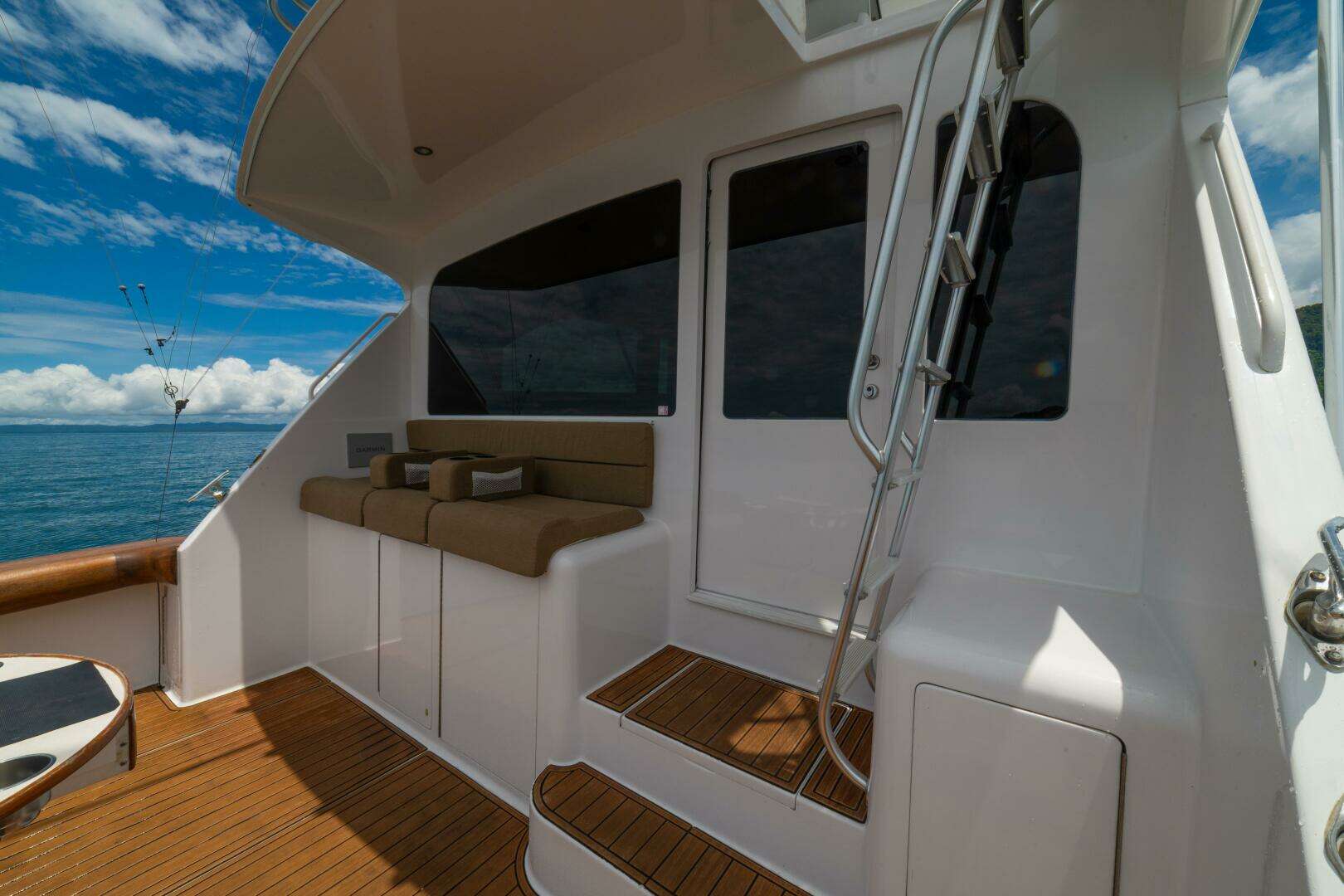 2004 Viking 61 Convertible - Image 74