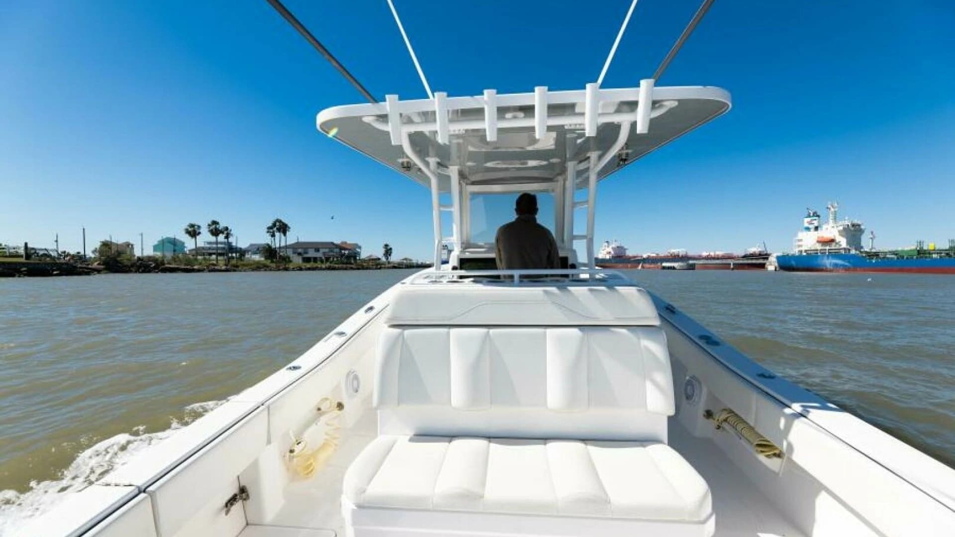 2019 Invincible 39 Open - Image 25
