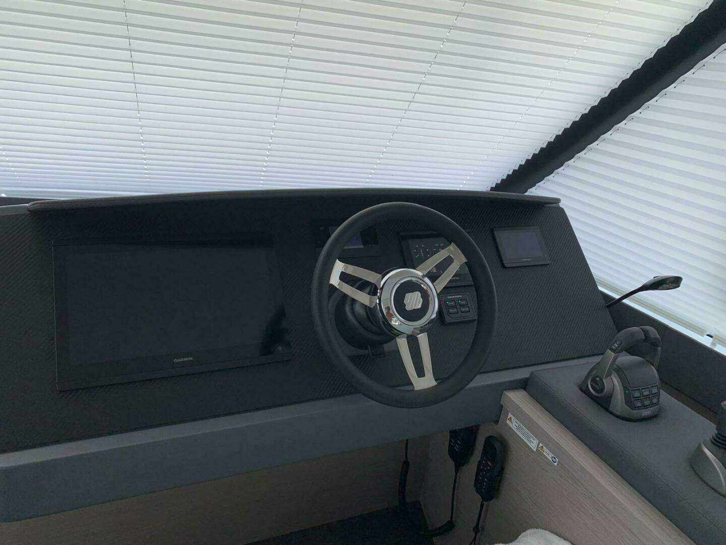 2024 Fountaine Pajot MY5 - Image 8