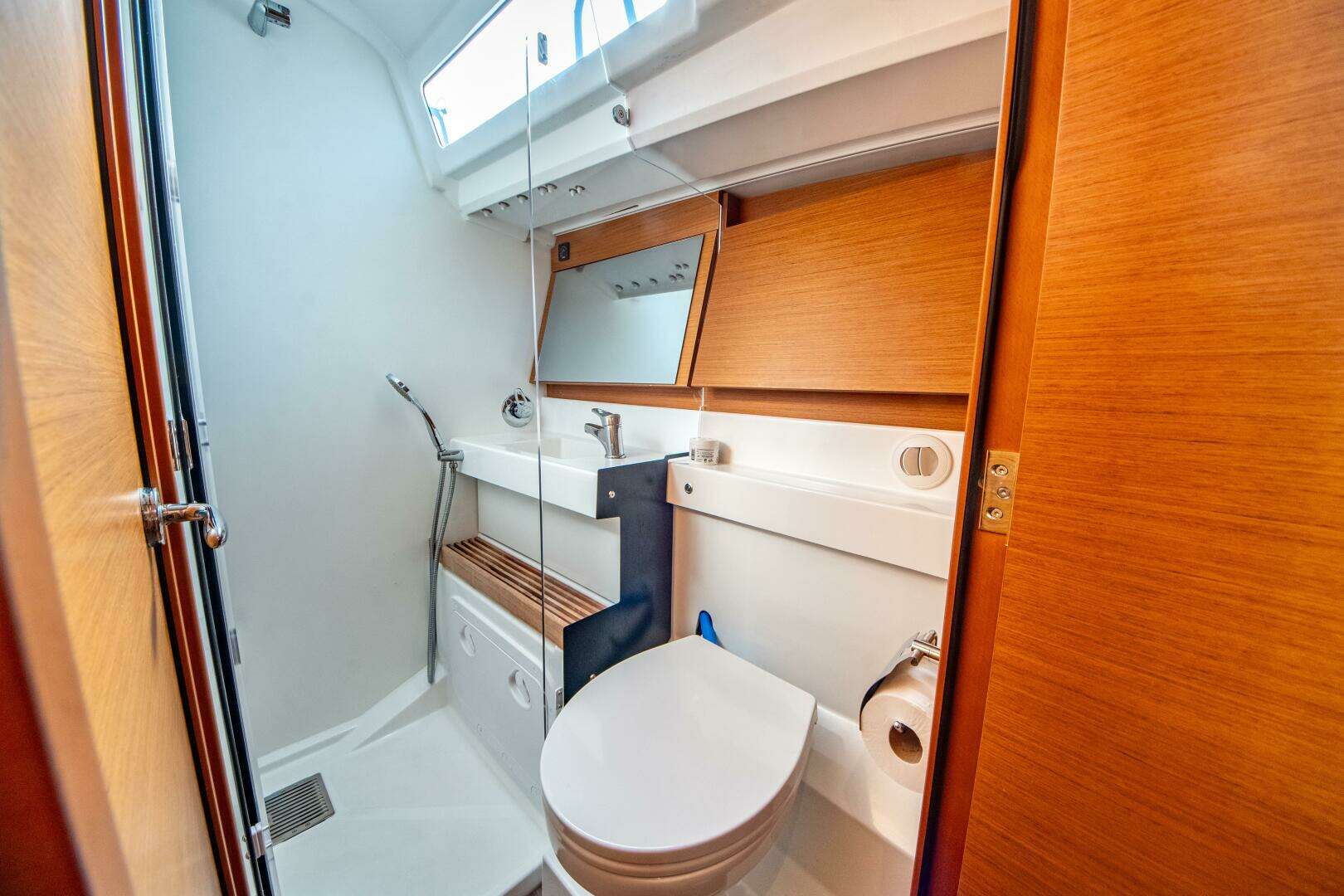 2022 Jeanneau Sun Odyssey 440 - Image 63