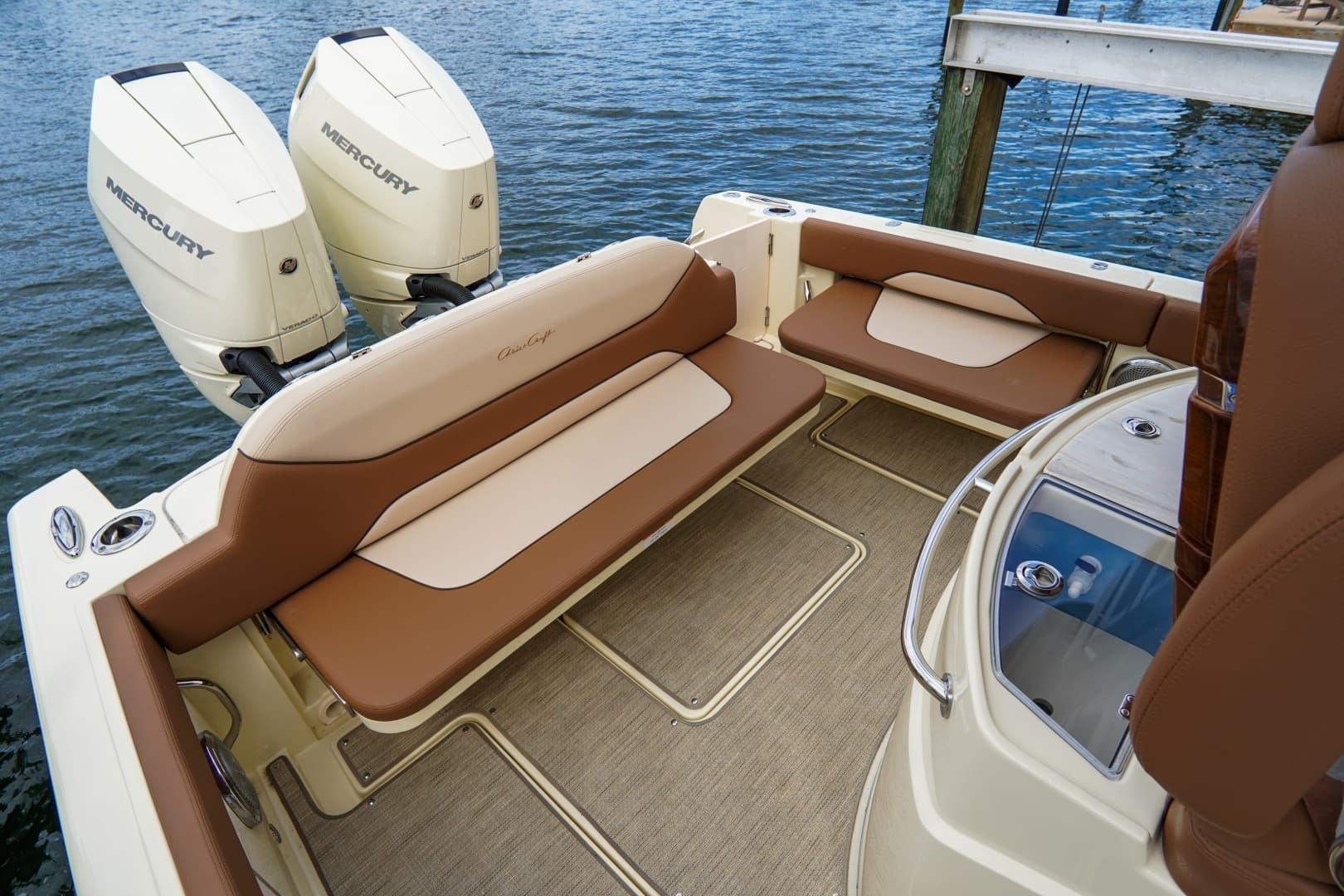 2026 Chris-Craft 31 Catalina - Image 10