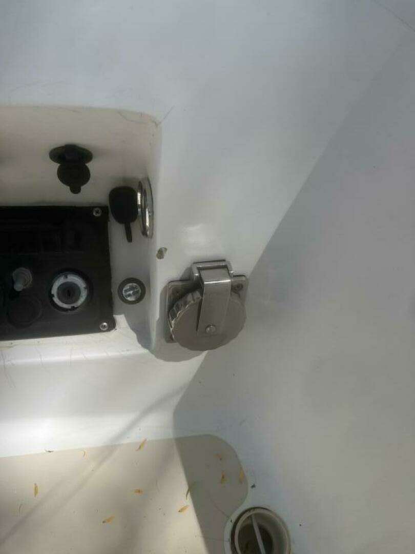 1984 J Boats J/35 - Image 38