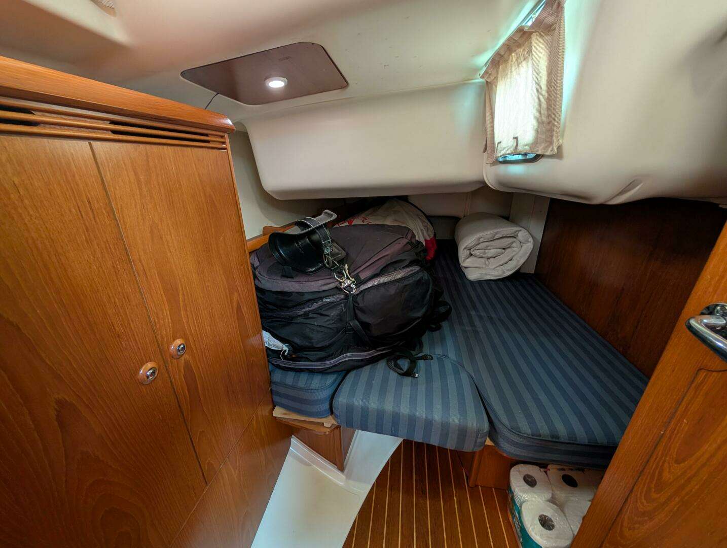 2001 Jeanneau 43 Sun Odyssey - Image 23