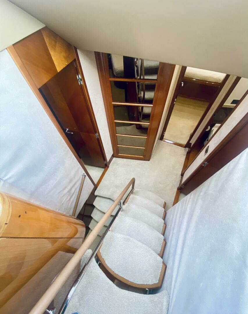 2006 Viking Princess Sport Cruiser - Image 23