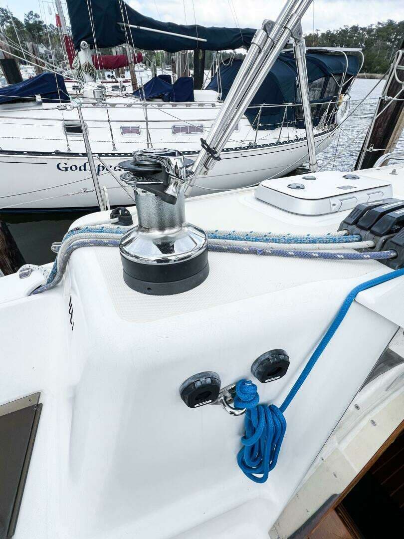 1998 Saga 43 - Image 10