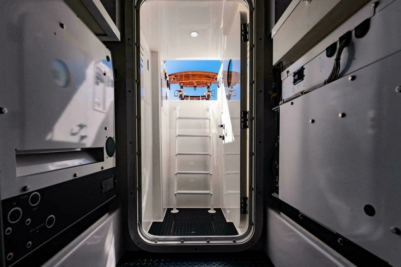 2020 Viking 72 Enclosed Bridge - Image 57
