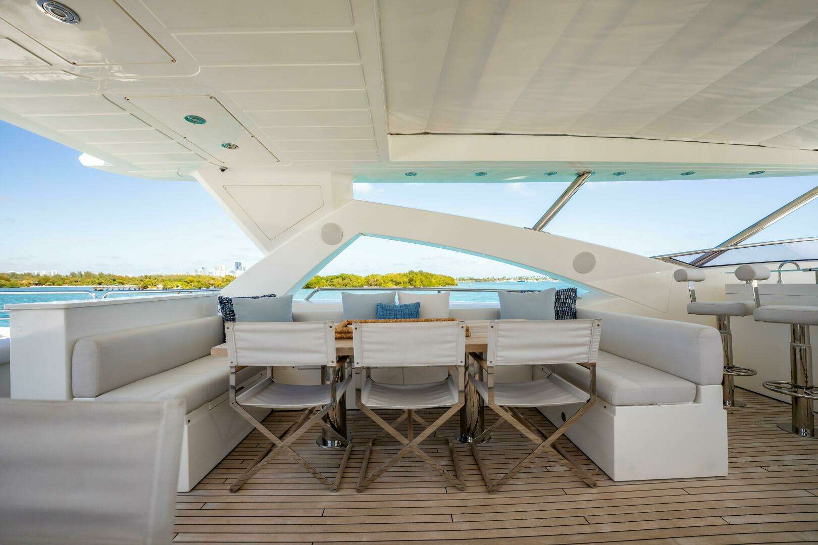 2011 Sunseeker 34 Metre Yacht - Image 14