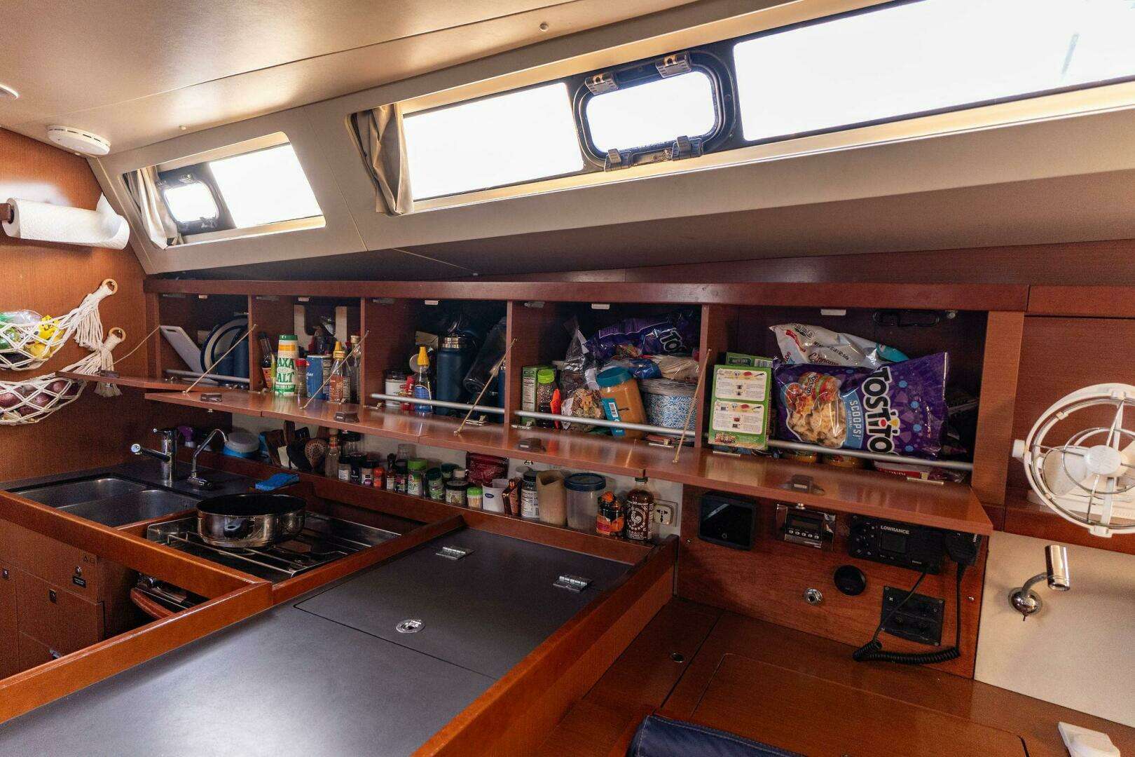 2012 Beneteau Oceanis - Image 10