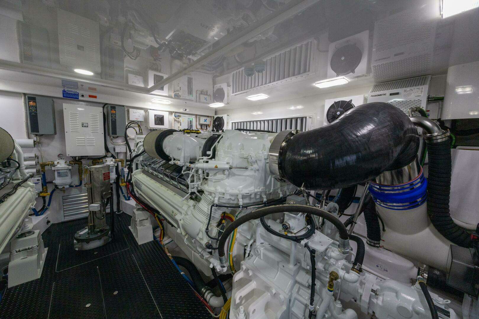 2025 Viking 82 Convertible - Image 60