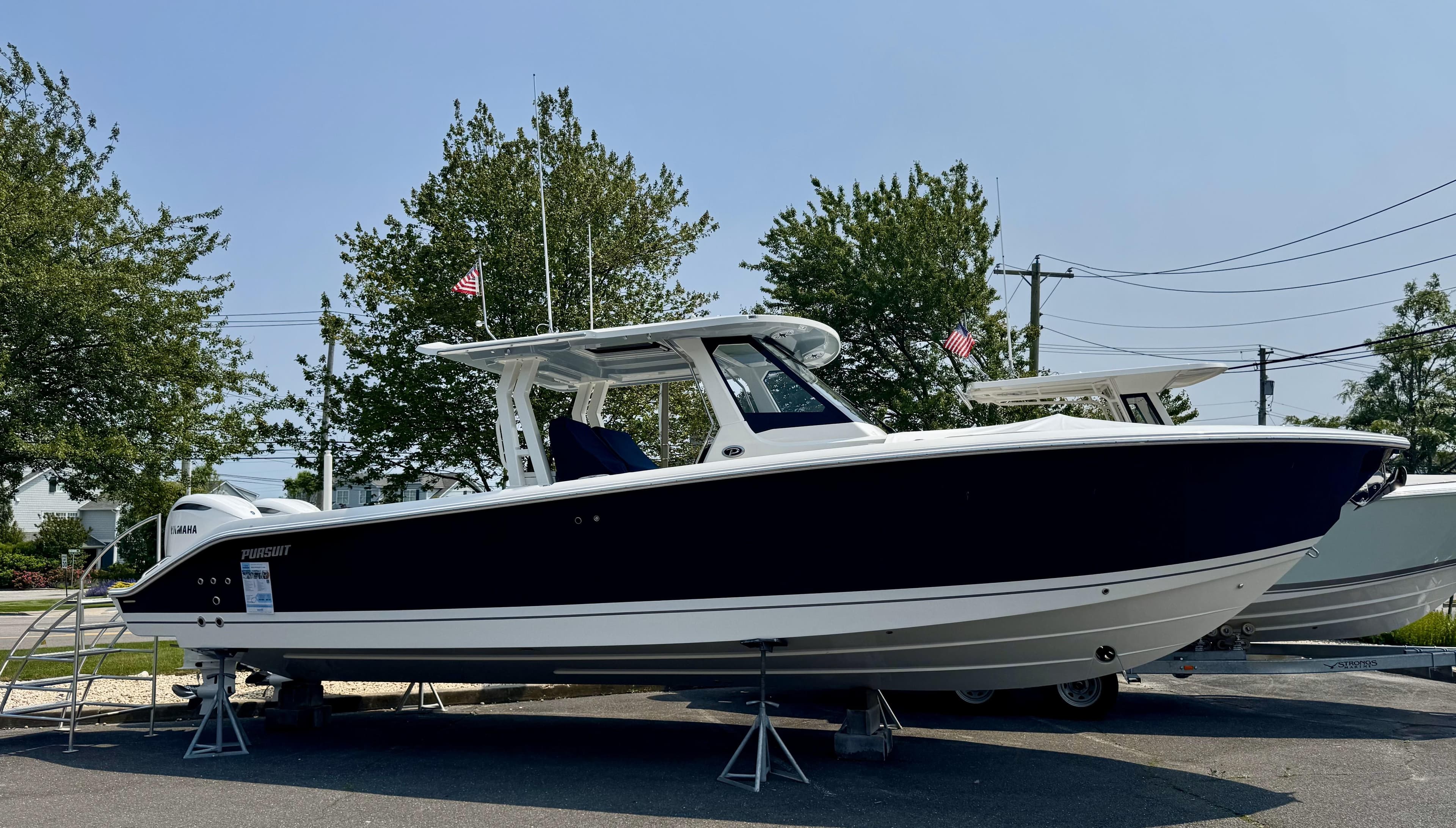 2025 Pursuit S 328 Sport
