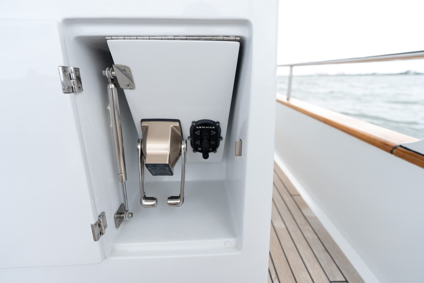 2015 Marlow Explorer 49E - Image 14