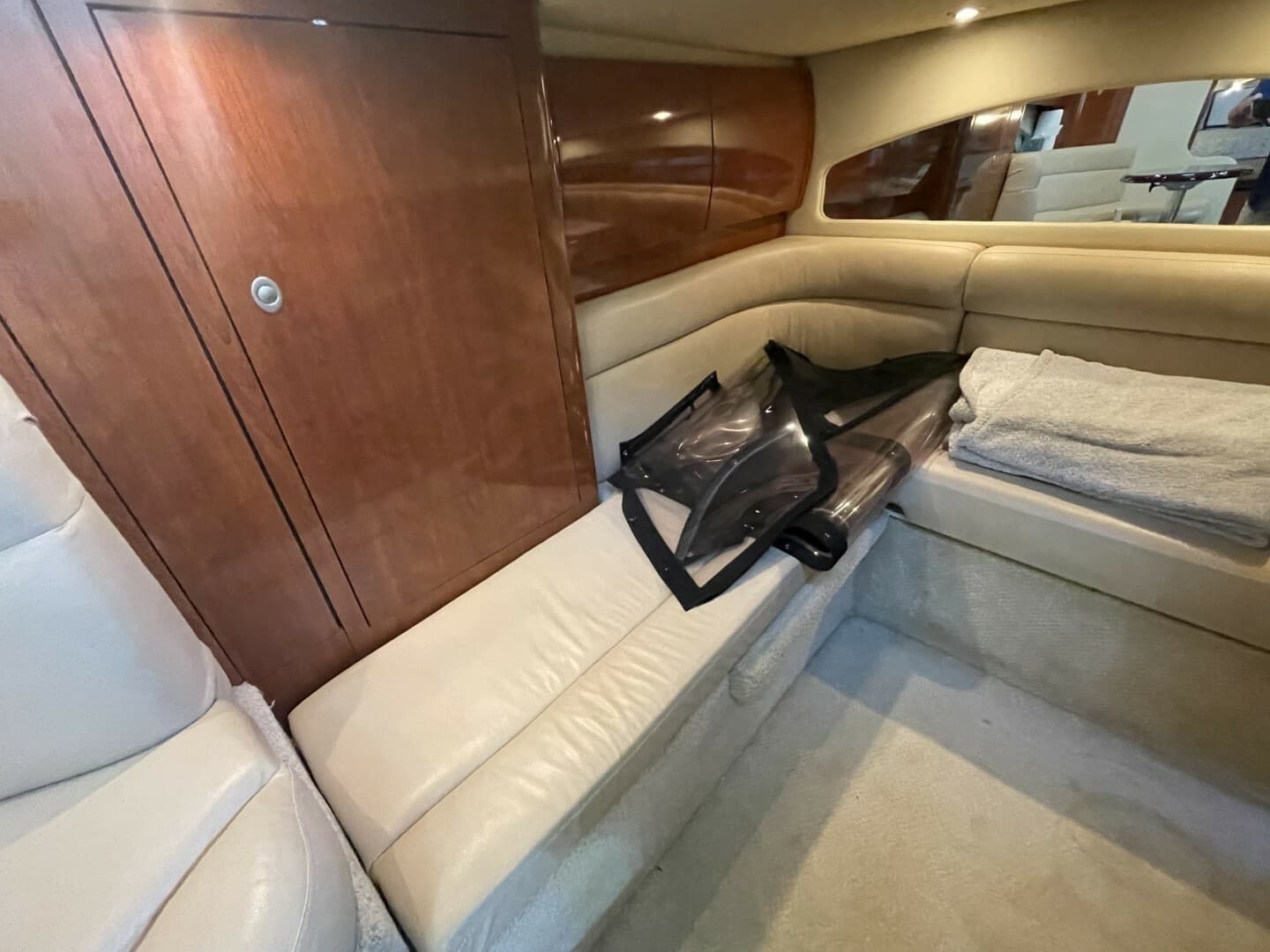 2006 Sea Ray 360 Sundancer - Image 25
