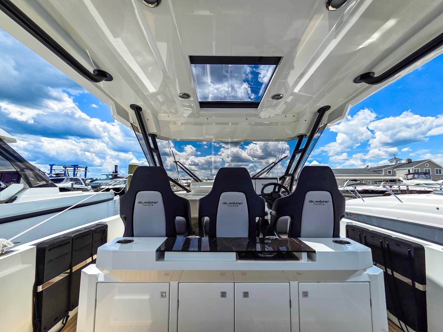2026 De Antonio Yachts D32 - Image 17