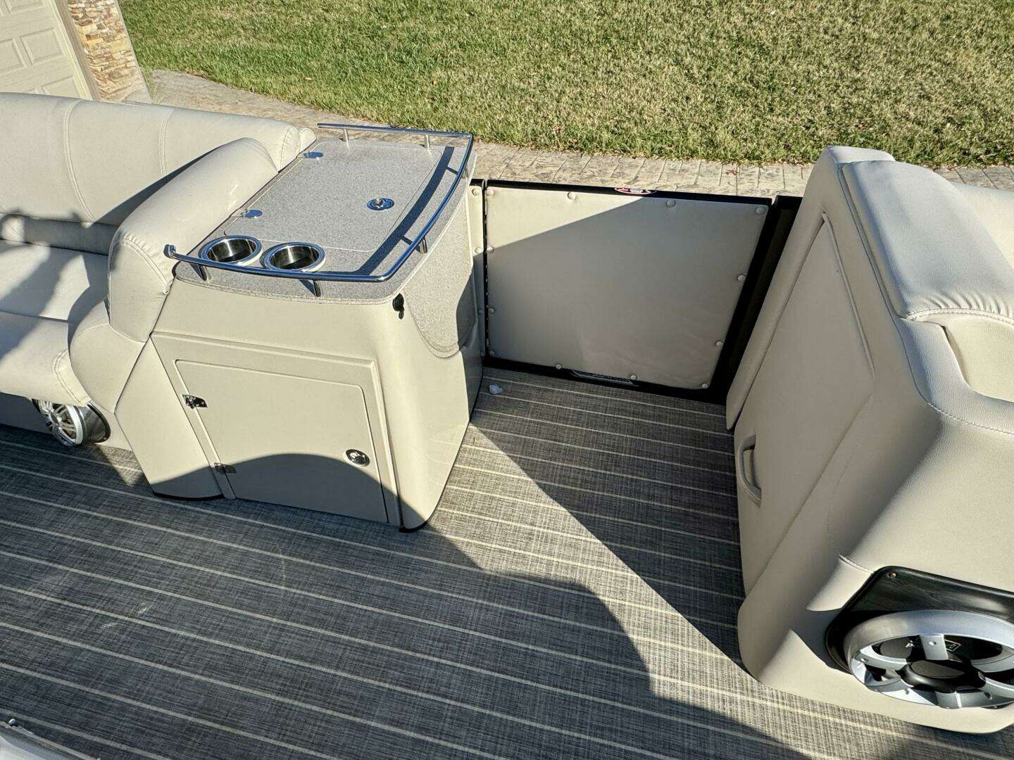 2016 Harris Grand Mariner 250 SLEC Tritoon - Image 24