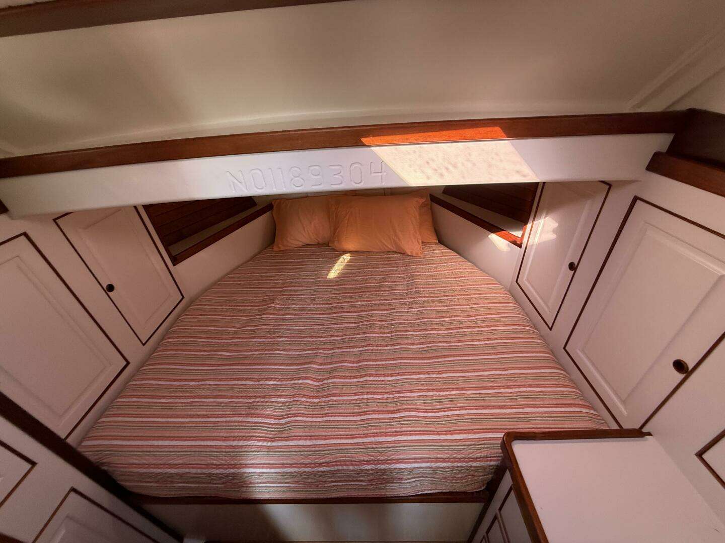 2006 Custom Mast & Mallet Thomas Point 40 - Image 38