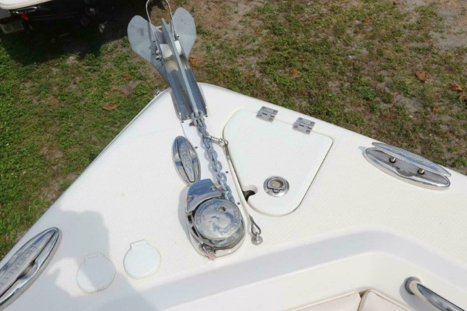 2017 Robalo R260 Center Console - Image 20