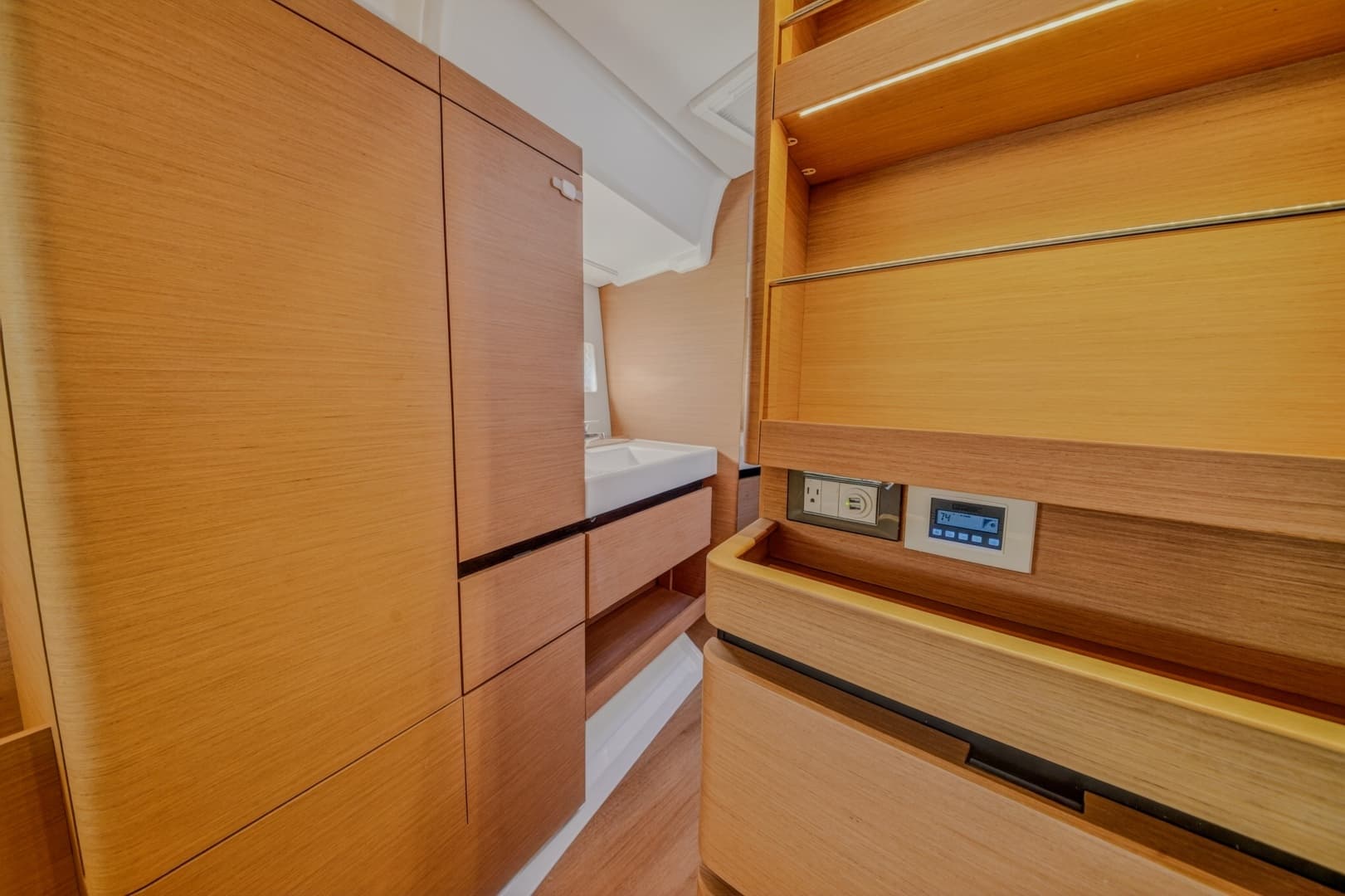 2019 Jeanneau Sun Odyssey 490 - Image 54