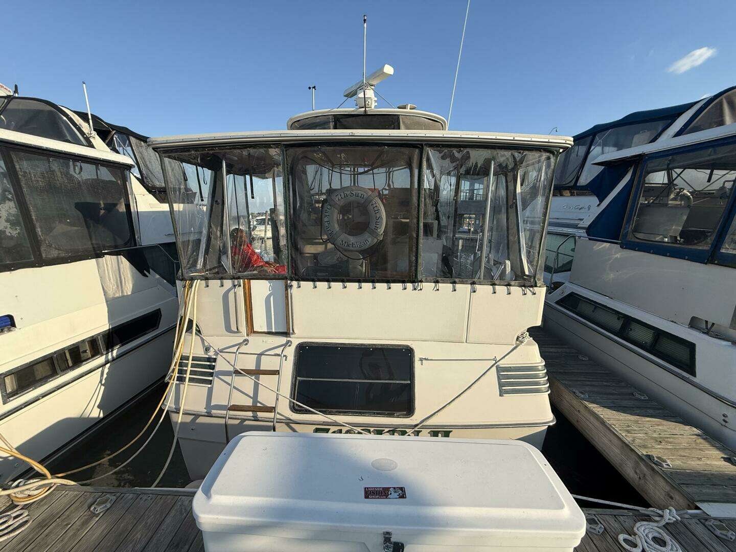 1988 Sea Ray 415 - Image 4