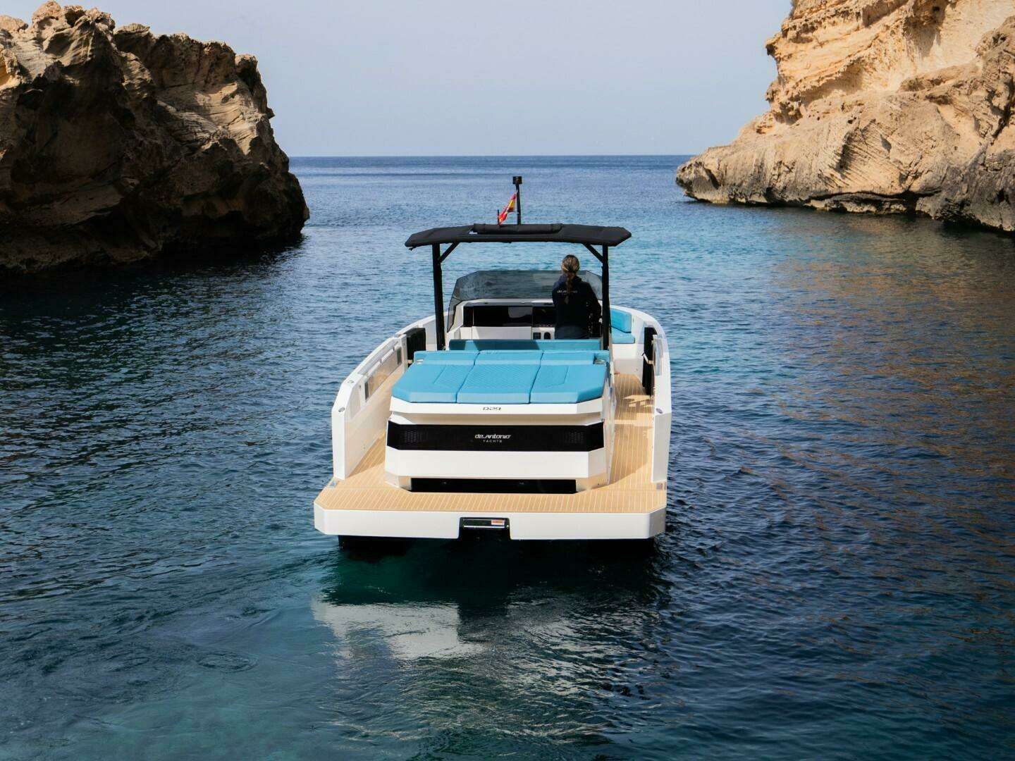 2026 De Antonio Yachts D29 - Image 5