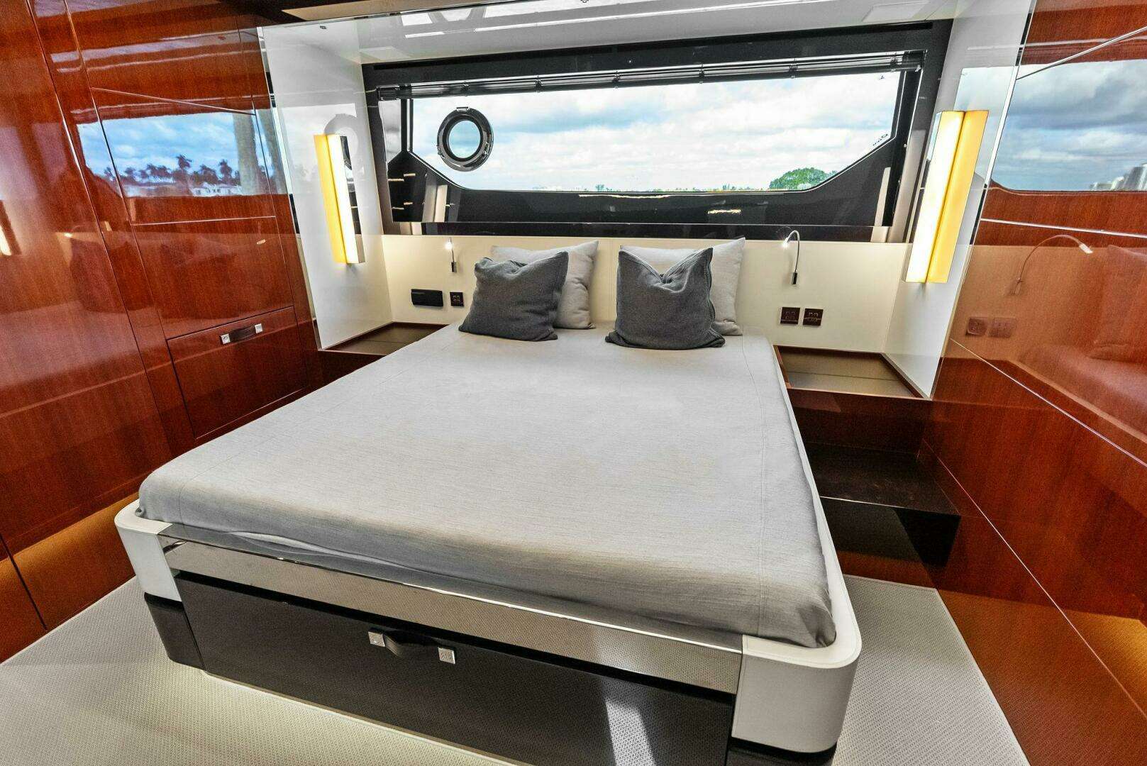 2021 Riva 56' Rivale - Image 56