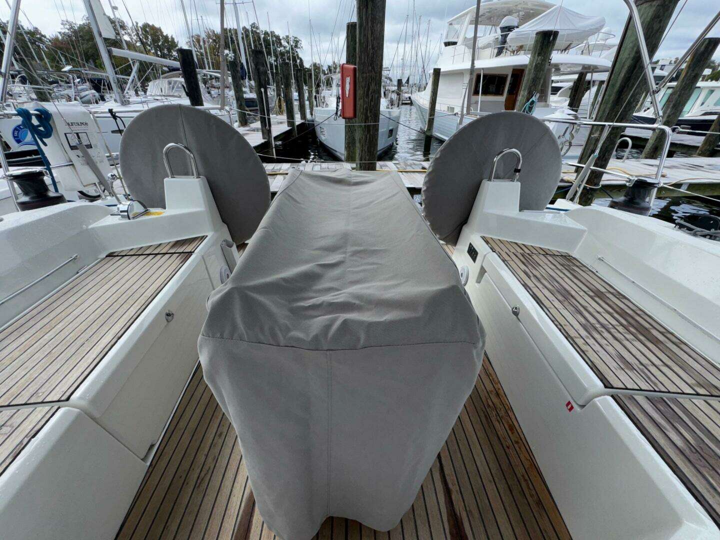 2022 Beneteau Oceanis 40.1 - Image 15
