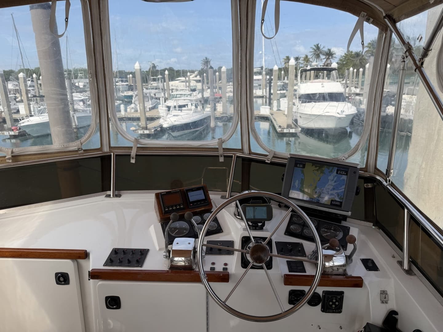 1997 Sabreline 36 Fast Trawler - Image 4