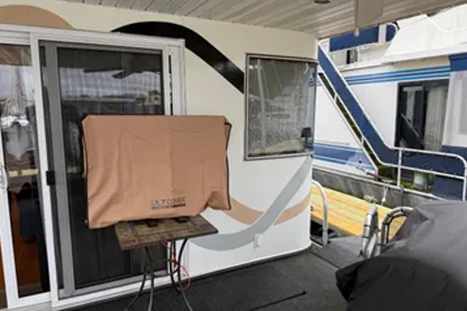 2001 Sharpe 80x18 - Image 107