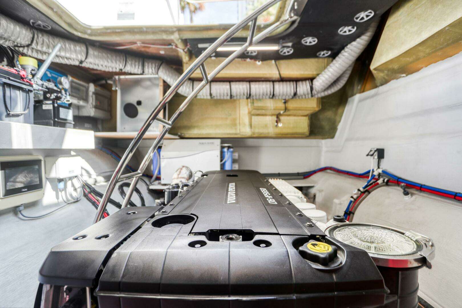 2022 Fountaine Pajot MY6 - Image 63