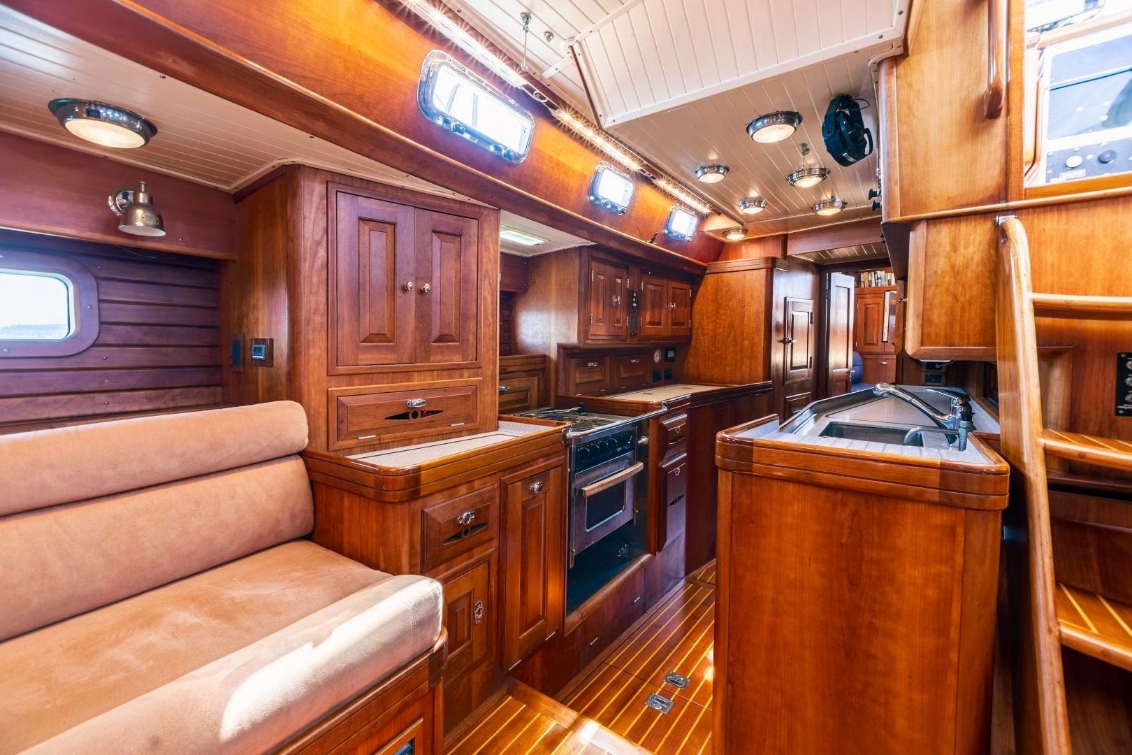 1996 Little Harbor Custom - Image 14