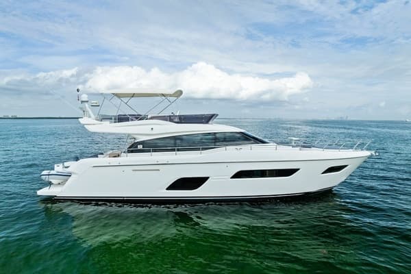 2018 Ferretti Yachts 800 - Image 1