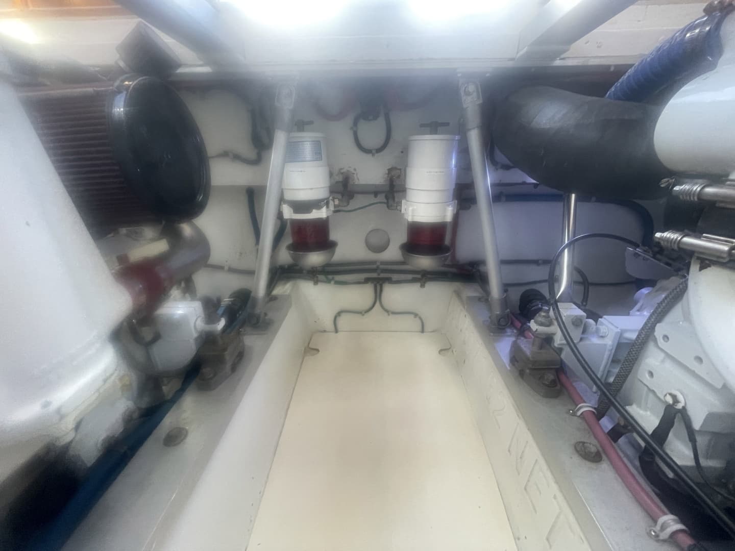1968 Hatteras 34 Sportfisherman - Image 29