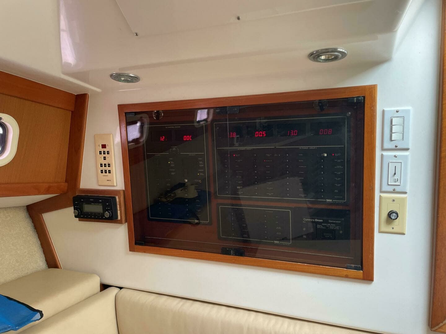 2001 Cabo 35 Express - Image 25