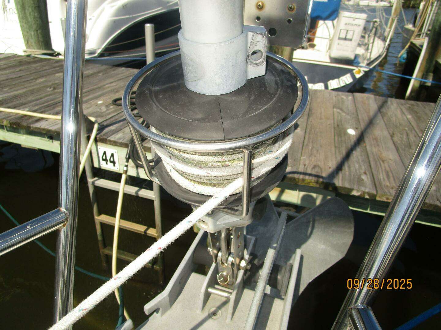 1998 Beneteau Oceanis 381 - Image 4