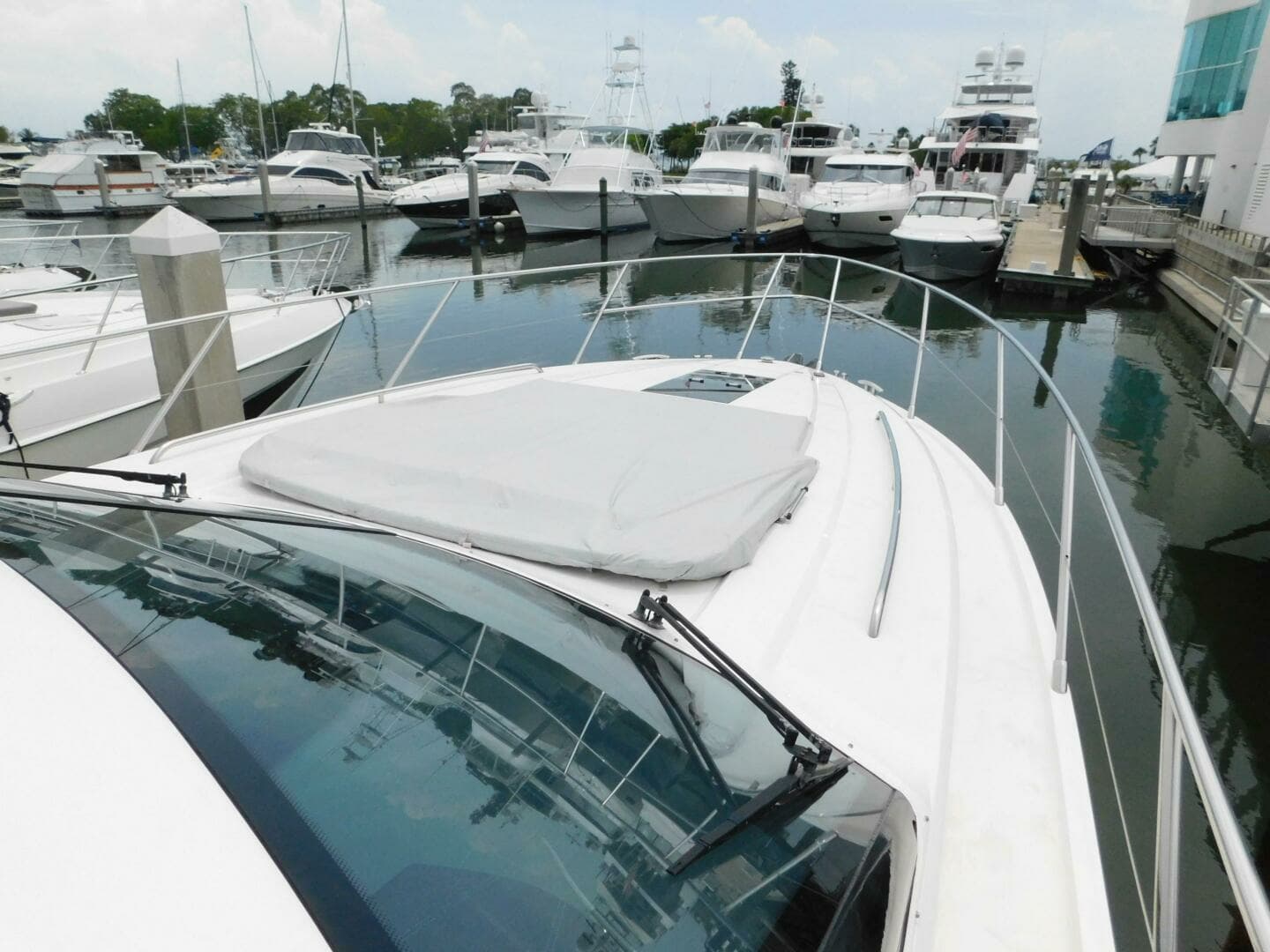2011 Princess V52 - Image 3