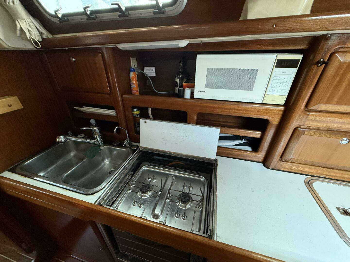 1999 Bavaria Ocean 42 - Image 25