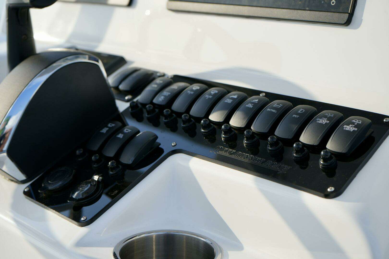 2024 Reef Runner Center Console - Image 24