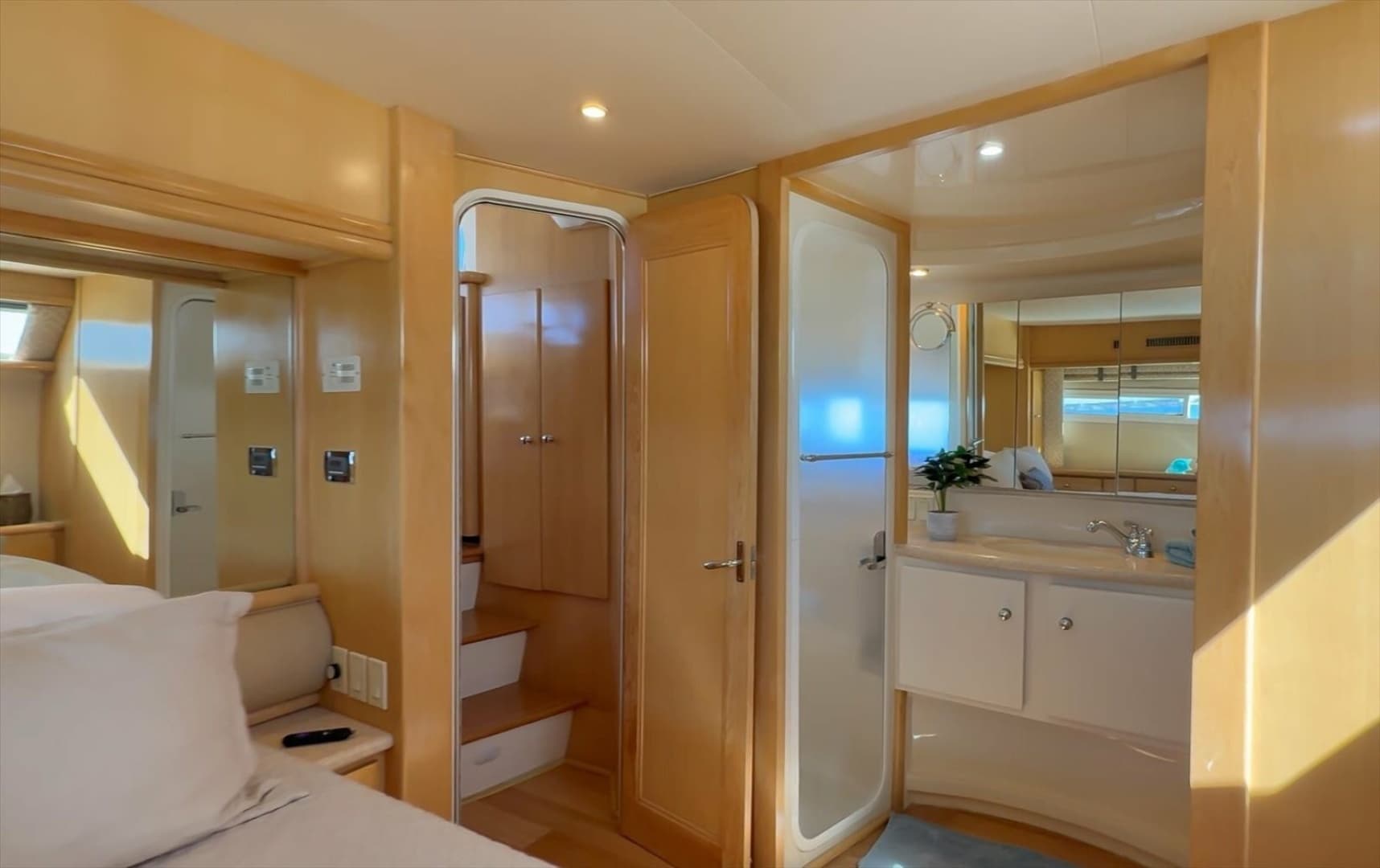 1998 Carver 455 Aft Cabin MY - Image 70