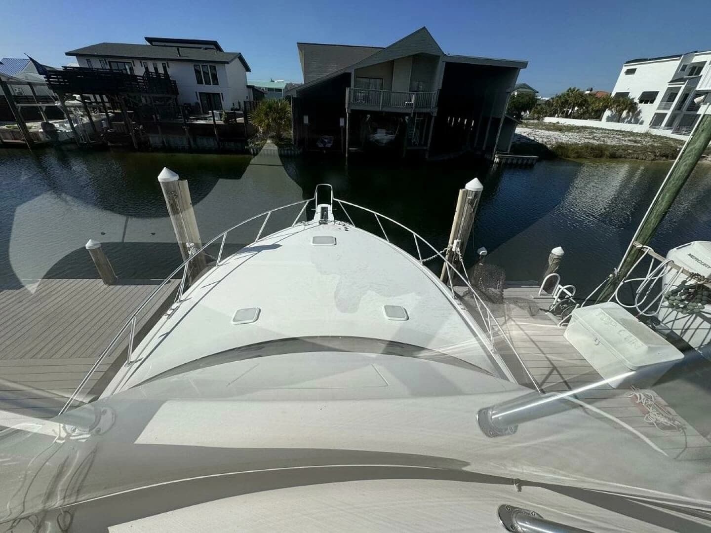 2006 Viking 45 Convertible - Image 33