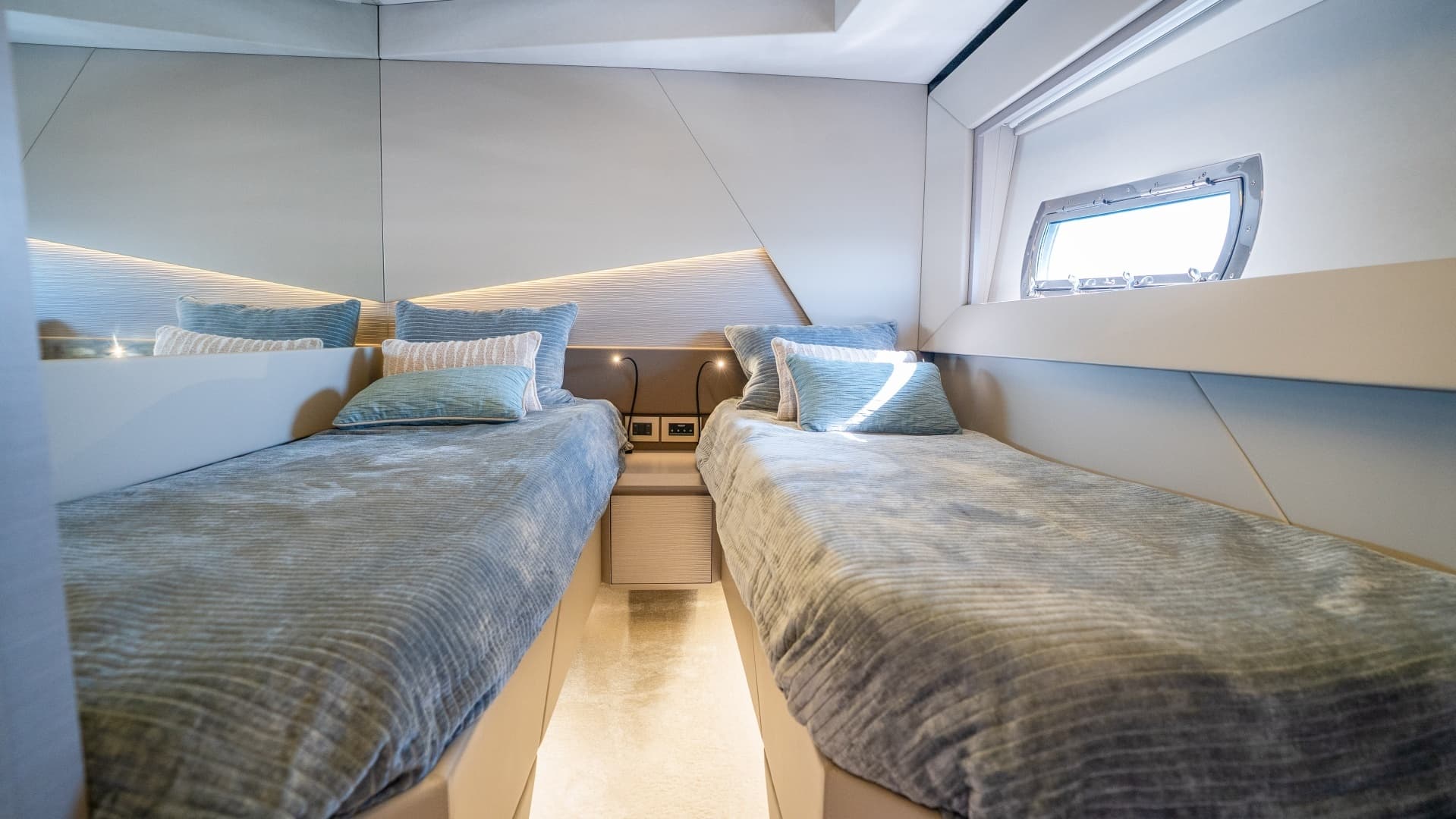 2024 Pershing 7X - Image 80