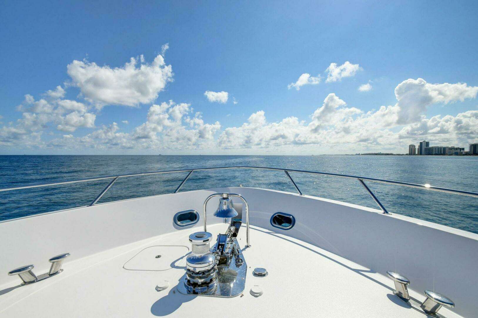 2005 Hatteras — - Image 39