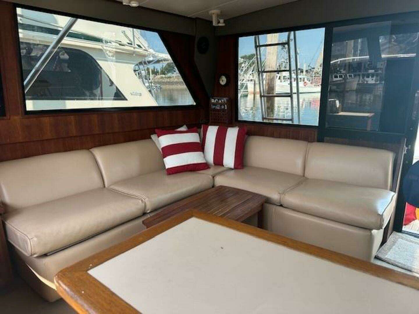 1988 Viking 45 Convertible - Image 7