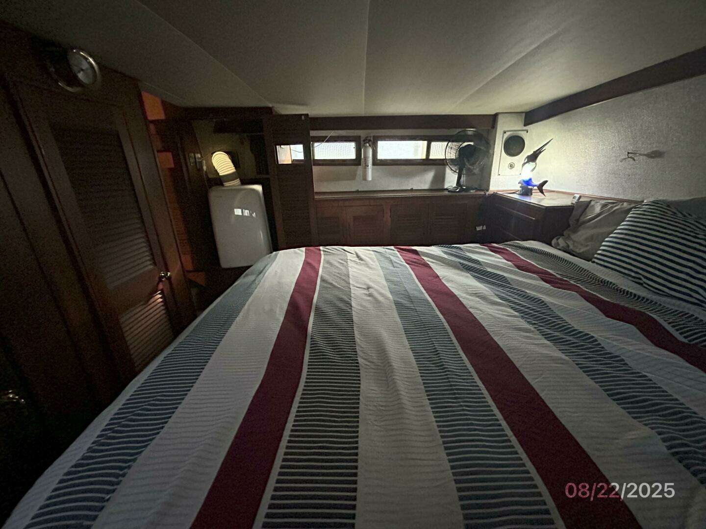 1984 Viking 44 - Image 44