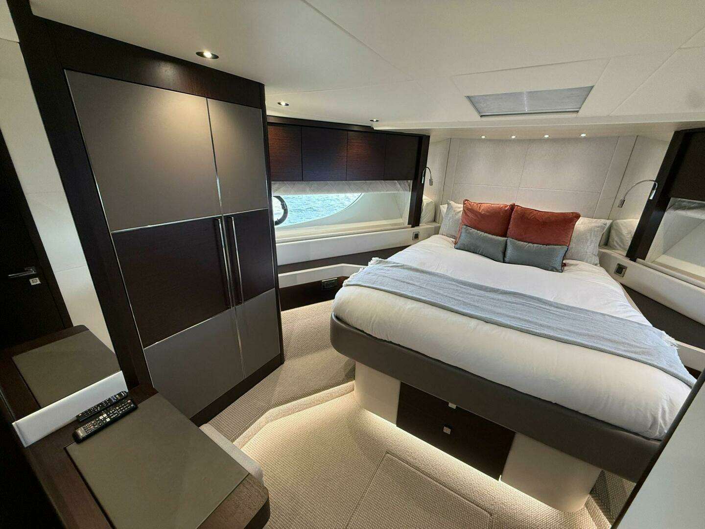 2021 Sunseeker 76 Yacht - Image 41