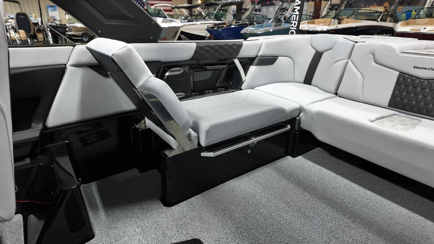 2026 MasterCraft XT24 - 87