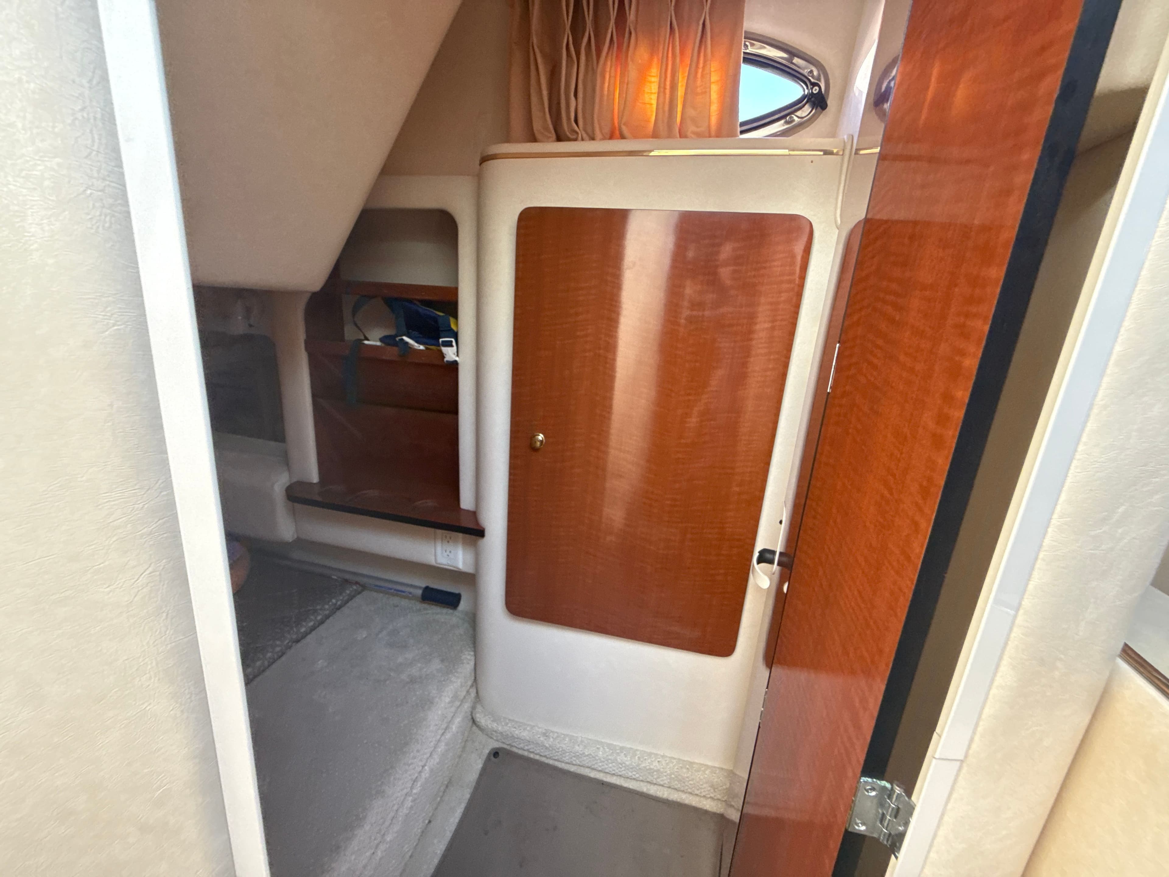 2001 Sea Ray 290 Sundancer - 27